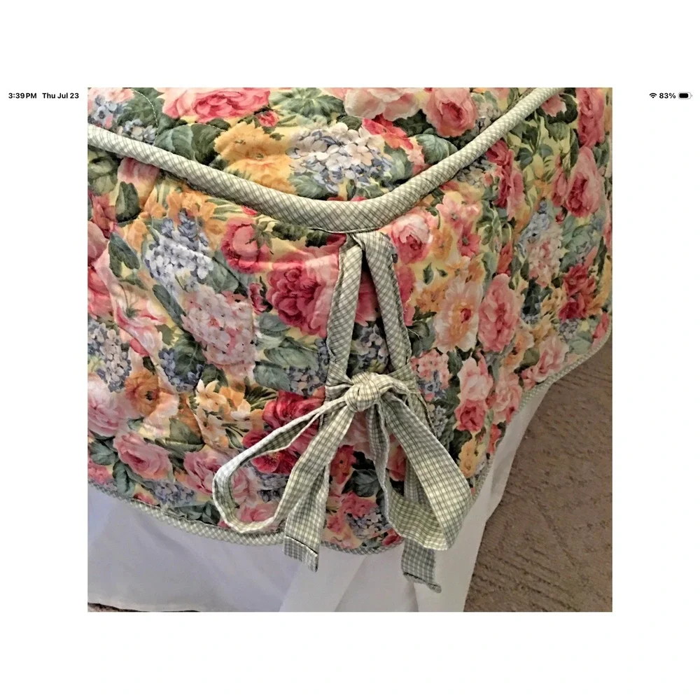 Vintage Croscill Coventry Queen Floral Coverlet 2 Shams Bedskirt Cottagecore